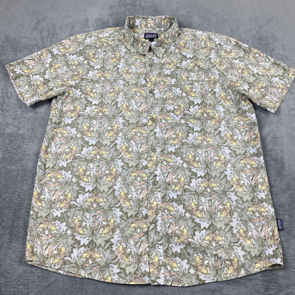 Patagonia Mens Large Button Down Shirt Green Tan Graphic Organic Cotton Blend